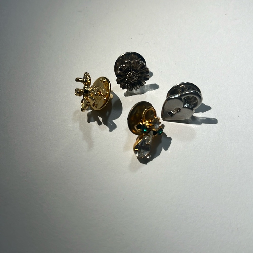 Treasures and trinkets Pins